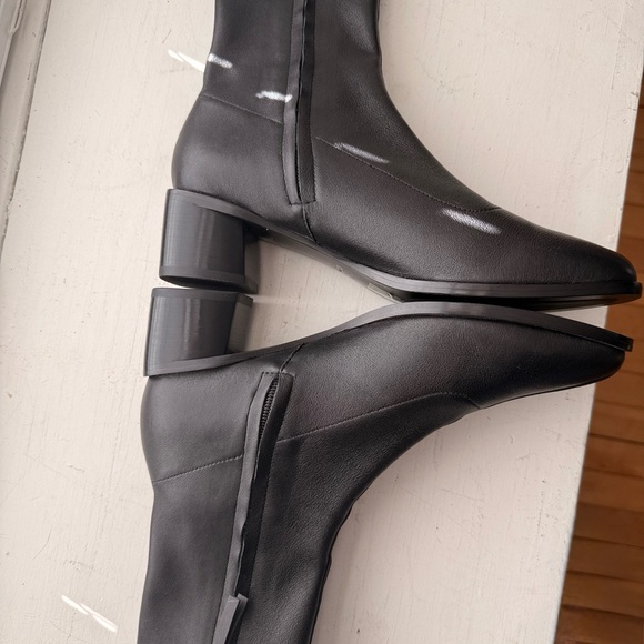 Quince Italian Leather Stretch Sock Bootie - Picture 4 of 8